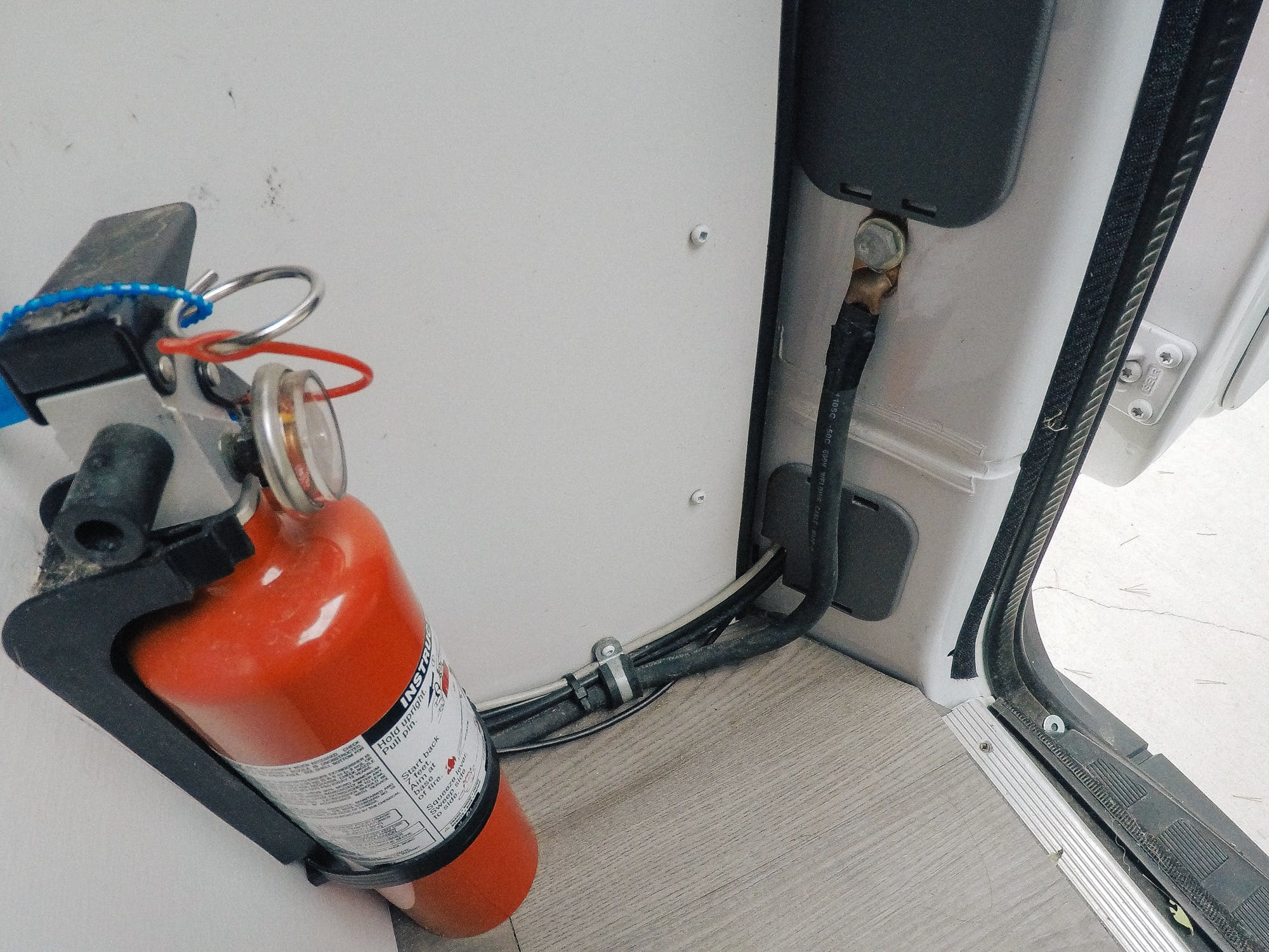 sprinter-van-electrical-27